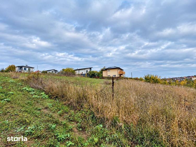 Teren de 580 mp, în Miroslava