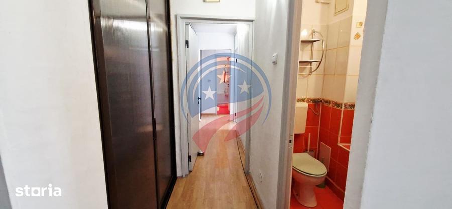 Apartament cu 3 camere decomandat în Lăpuș