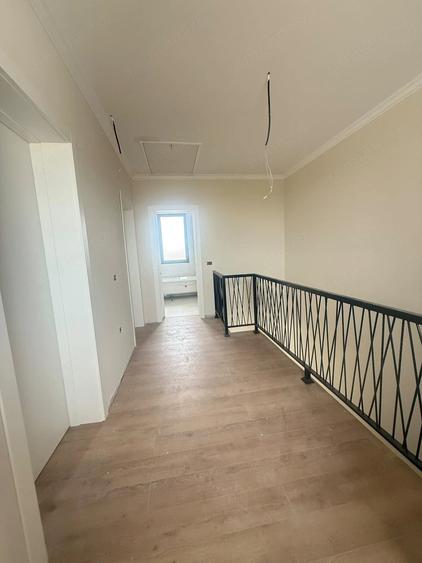 Casă cu 3 camere cu Teren 250 Mp în Braytim