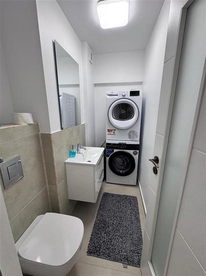 Apartament cu 4 camere decomandat, mobilat în Olteniței