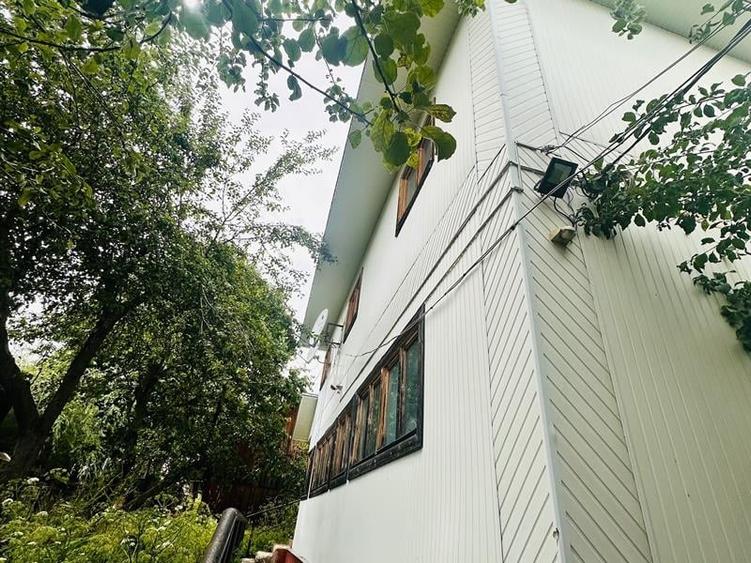Casă individuală cu 4 camere cu Teren 800 Mp în Izvoarele Sucevei