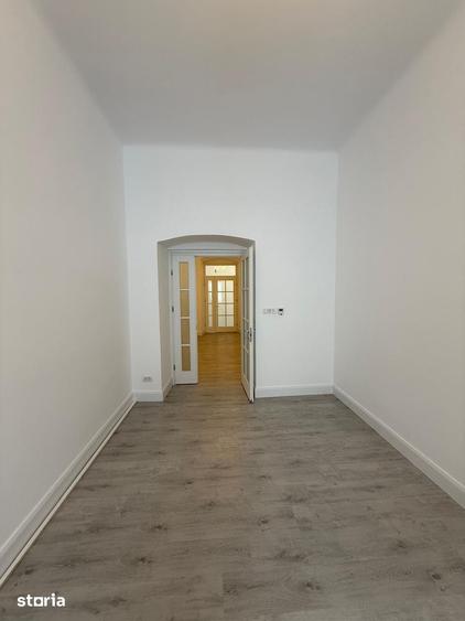 MT250 Spatiu de inchiriat-BIROURI-3 incaperi, ULTRACENTRAL - 4