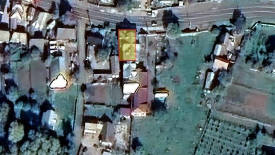 Casă individuală cu 8 camere cu Teren 296 Mp în Cornu Luncii