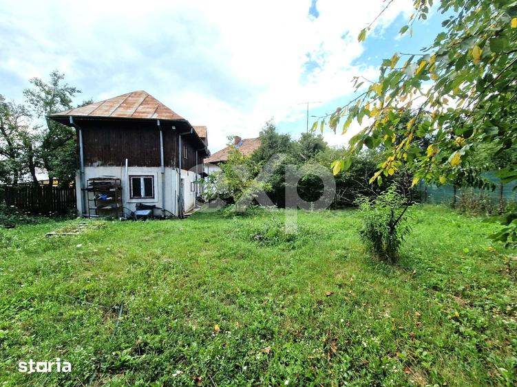 Casă cu 6 camere cu Teren 1500 Mp în Răzvad