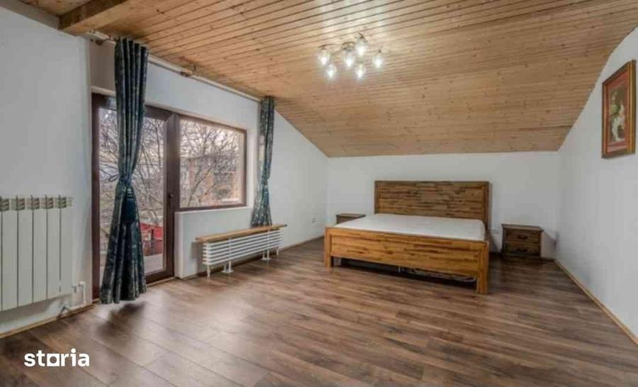 Casă cu 4 camere cu Teren 377 Mp în Central