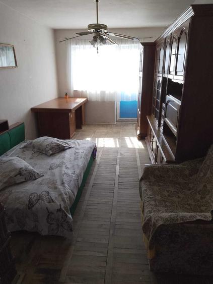 Apartament cu 2 camere decomandat în Curtișoara