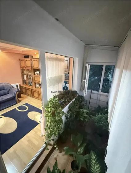 Apartament cu 2 camere decomandat, mobilat în Giurgiului