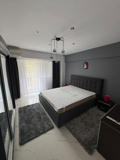 Apartament cu 3 camere decomandat în Unirii