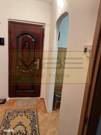 Apartament cu 2 camere semidecomandat în Golăiești