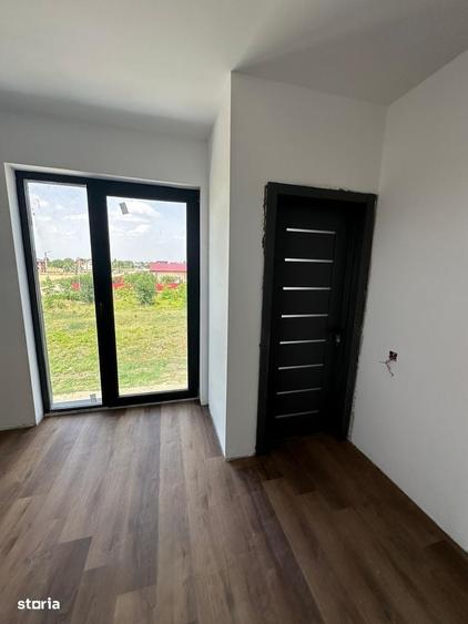Casă cu 4 camere cu Teren 407 Mp în Ciorogârla
