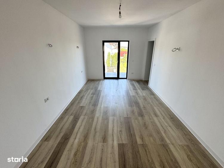 Casă cu 4 camere în Bucium