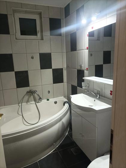 Apartament cu 2 camere semidecomandat în Ultracentral