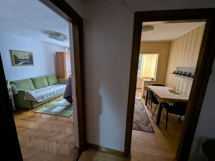 Apartament cu 2 camere decomandat în Central