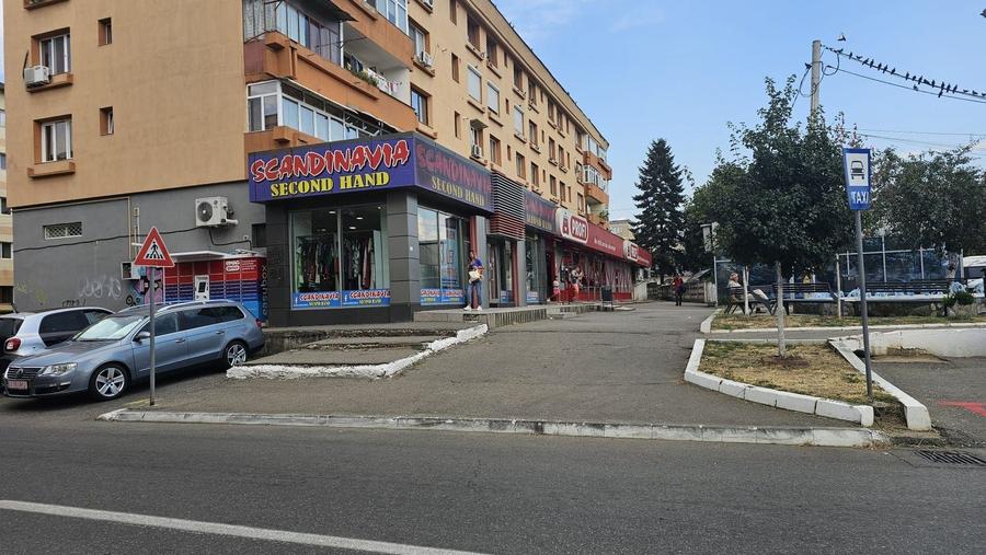 Spațiu comercial, de 440 mp, în 9 Mai