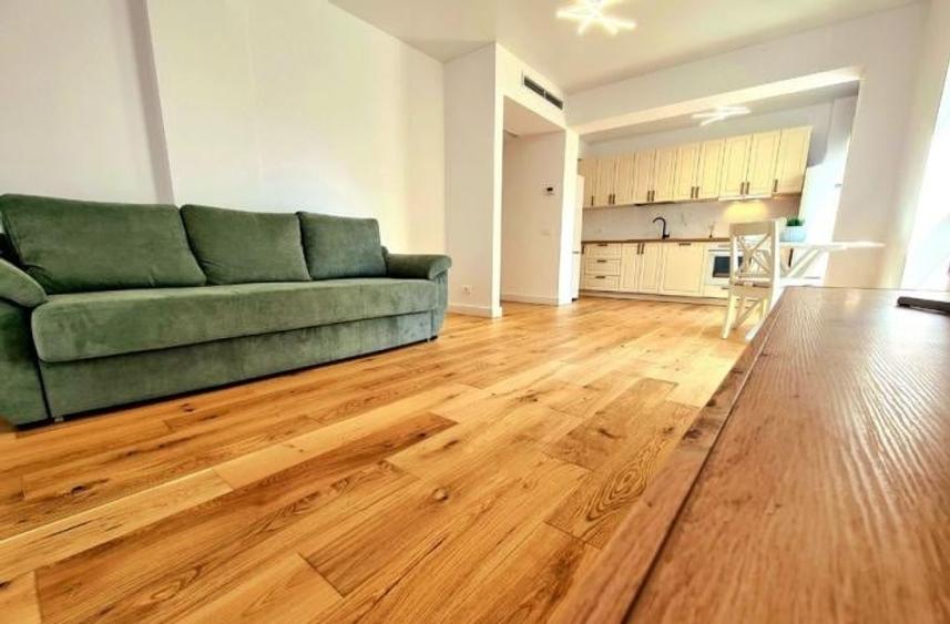 Apartament cu 3 camere decomandat, mobilat în Timpuri Noi