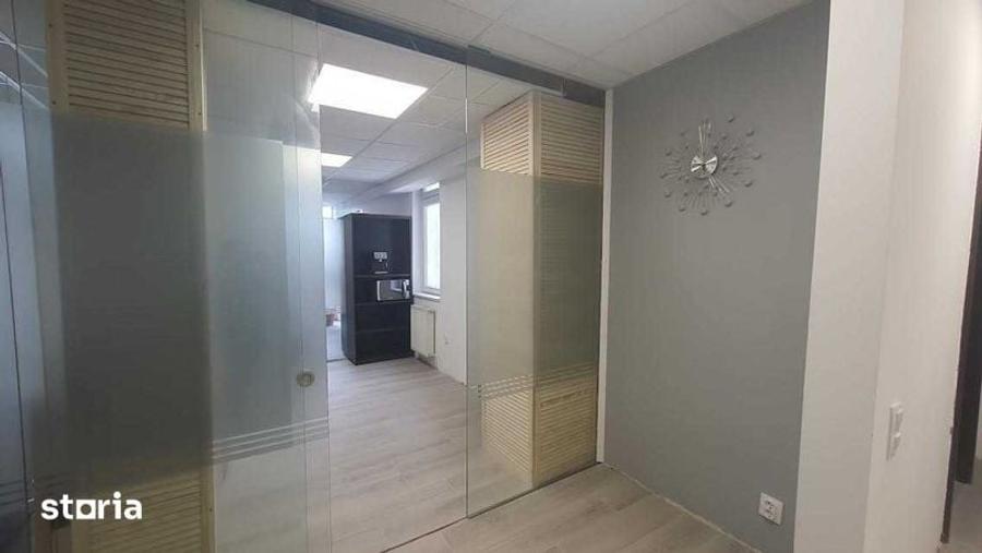 Apartament cu 4 camere în Mărăști