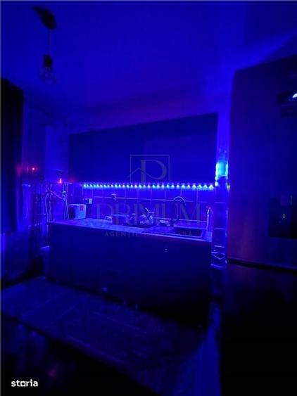 Apartament cu 3 camere decomandat în UMT