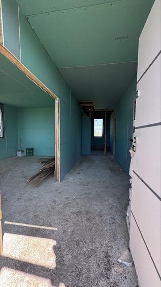 Casă cu 4 camere în Valea Călugărească