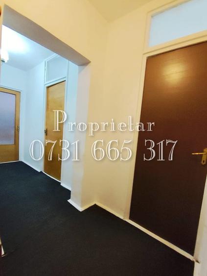 Apartament cu 3 camere semidecomandat în Tei