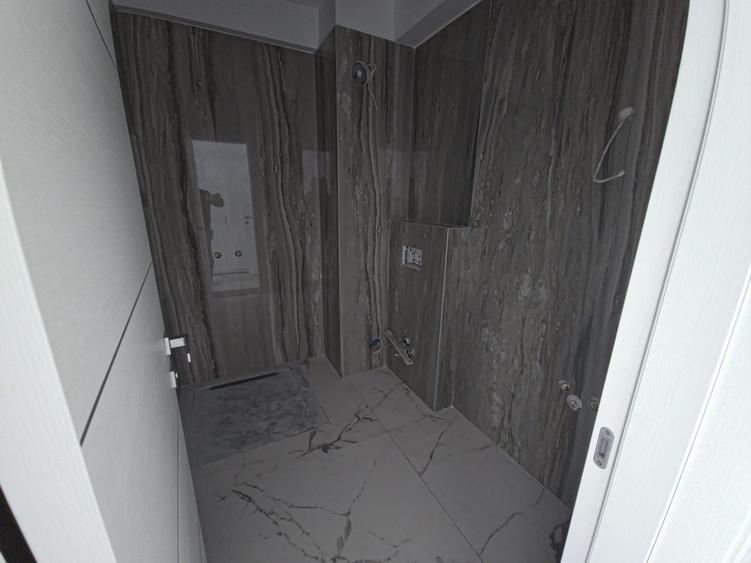 Apartament cu 3 camere decomandat în Tomis Plus
