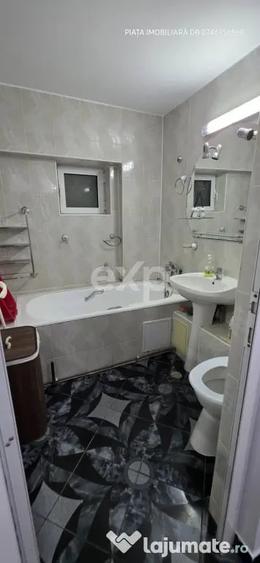 Super-Oportunitate! Apartament Spa?ios 3 Camere Decomandat( - 1