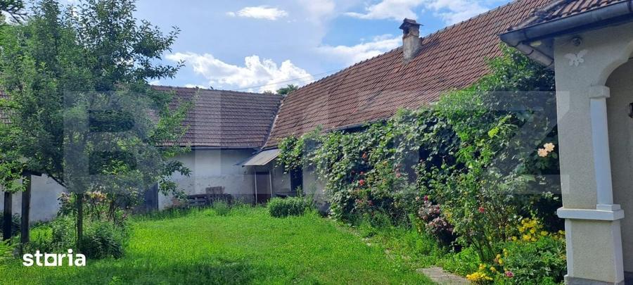 Casă cu 5 camere cu Teren 500 Mp în Beclean