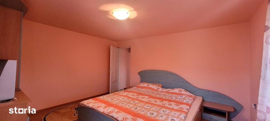 Casă cu 5 camere cu Teren 3367 Mp în Oșorhei