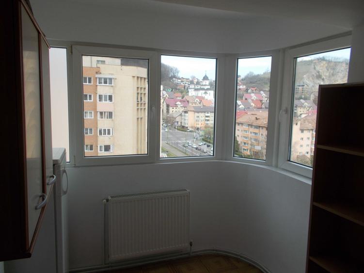 Garsonieră semidecomandată în Drumul Carului