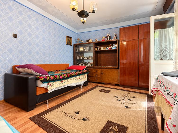 Garsonieră decomandată în Soarelui