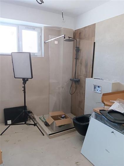 Casă individuală cu 5 camere cu Canalizare în Valea Ursului