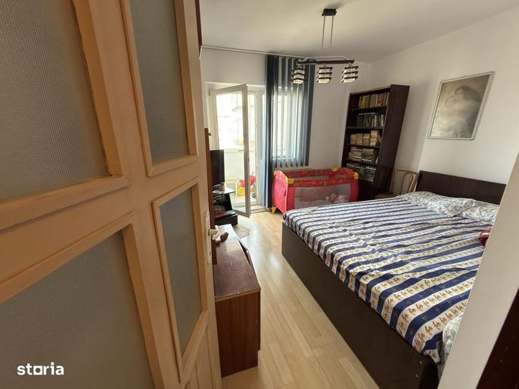 Apartament cu 4 camere în Aurel Vlaicu