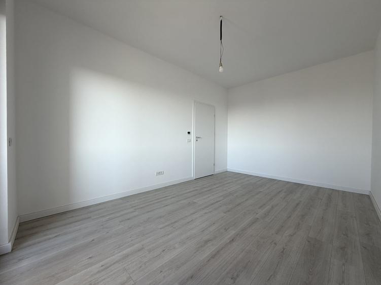 Apartament cu 2 camere decomandat în Giroc
