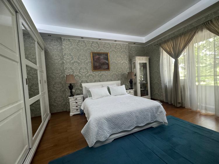 Apartament cu 3 camere decomandat în Ultracentral