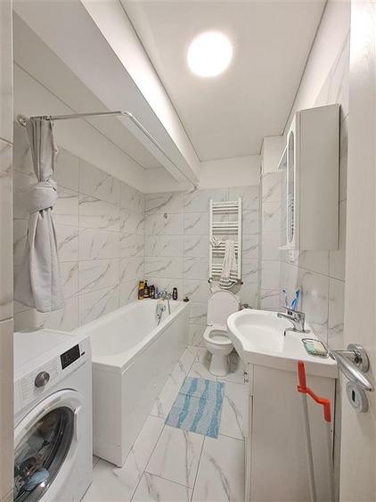 Apartament cu 2 camere decomandat în Vișani