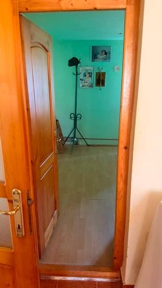 Casă individuală cu 5 camere cu Canalizare în Nord