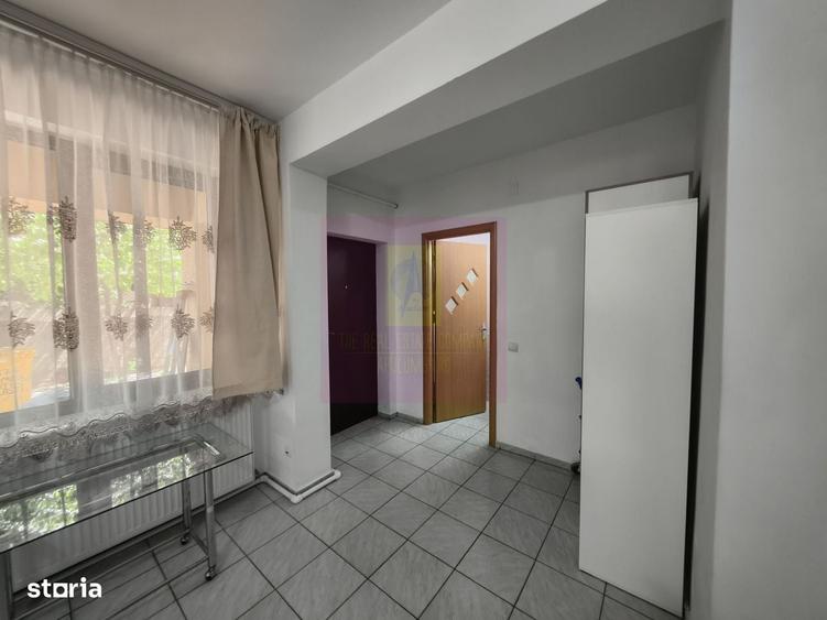 Casă cu 4 camere în Antiaeriană