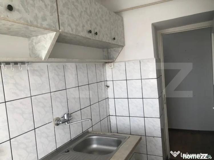 Apartament cu 2 camere nedecomandat în 14 Mai
