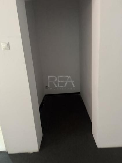 Spațiu comercial, de 150 mp, în P-ța Leul