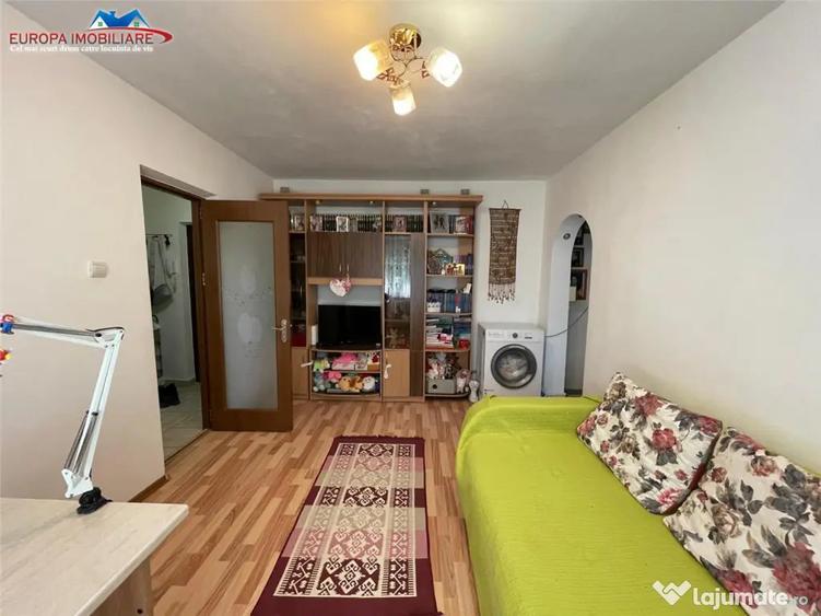 Apartament cu 2 camere semidecomandat în 23 August