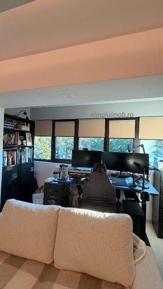 Apartament cu 3 camere decomandat, mobilat în Tineretului