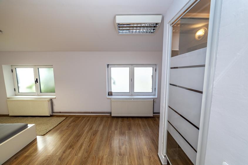 Apartament cu 2 camere decomandat, mobilat în Parcul Carol