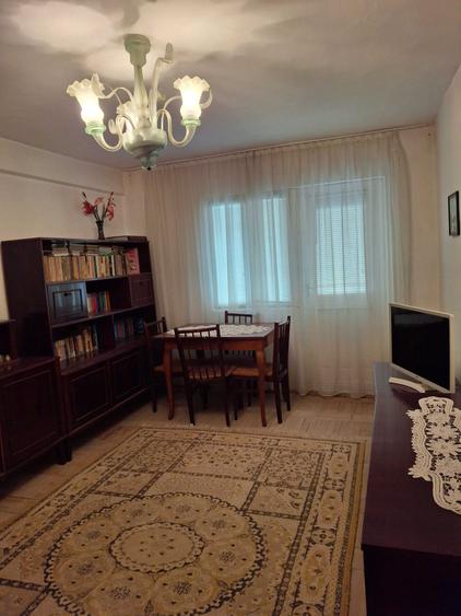 Apartament cu 3 camere în Nistorești