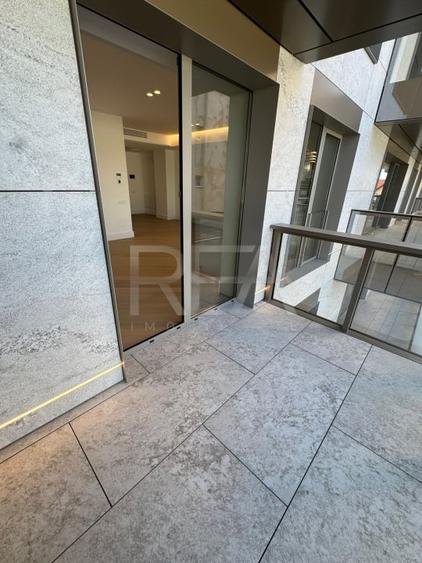 Apartament cu 3 camere decomandat în Voluntari