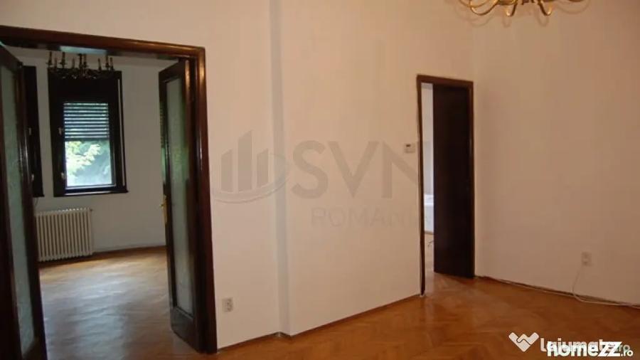 Apartament cu 4 camere decomandat în Primăverii