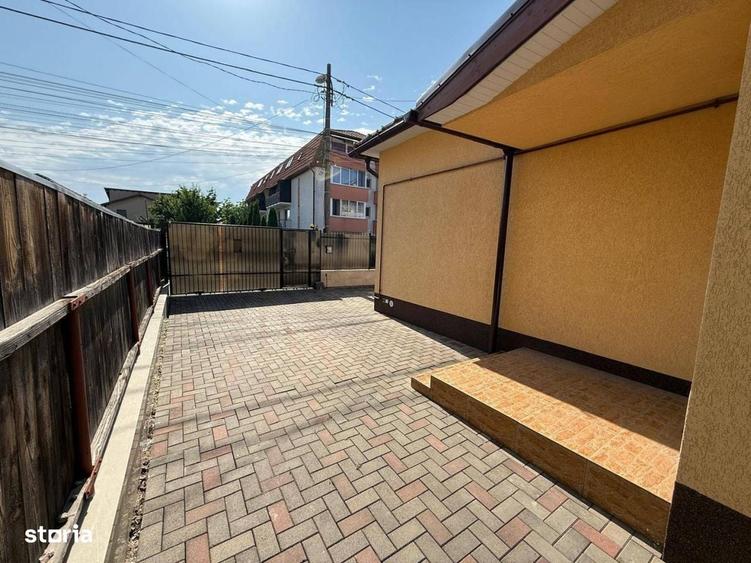 Casă cu 3 camere în Ciupercenii Noi