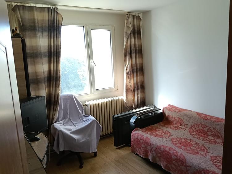 Apartament cu 3 camere decomandat în 1 Decembrie 1918