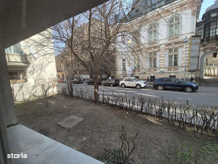 Apartament cu 2 camere în Calea Victoriei