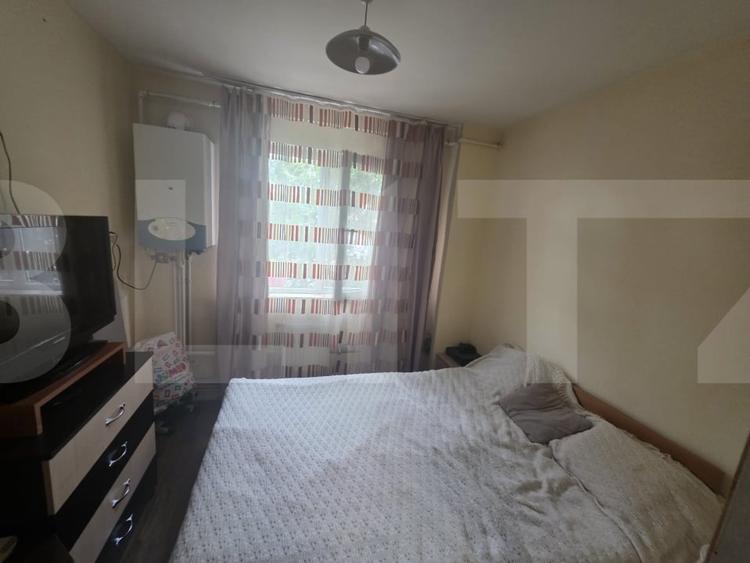 Apartament cu 2 camere semidecomandat, mobilat în Semicentral