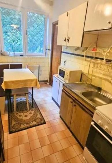 Apartament cu 2 camere decomandat în Centrul Istoric