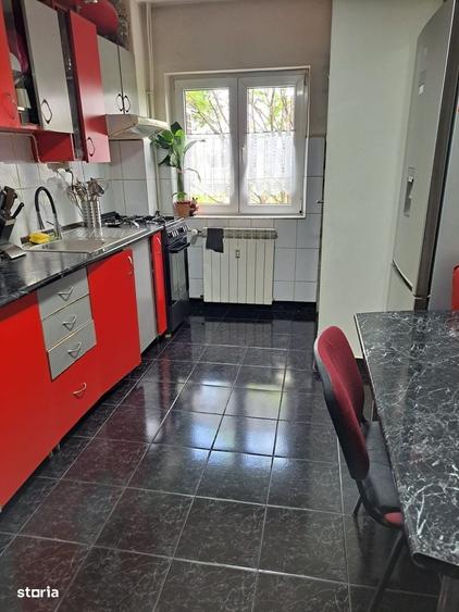 Apartament Rogerius cu 3 camere, 2 bai tip RB situat la etajul 3 din 4 - 8